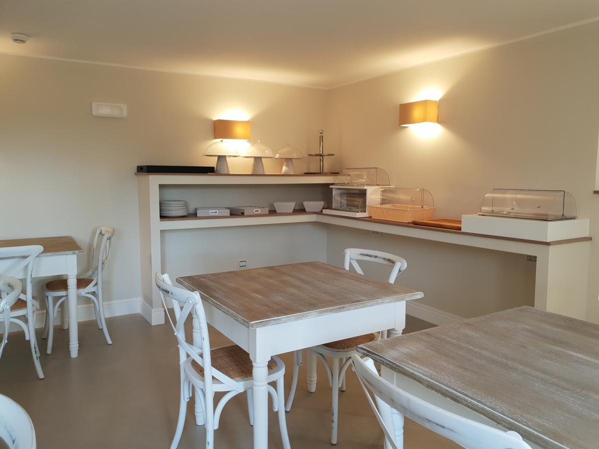Villa Natia Mottola Bagian luar foto